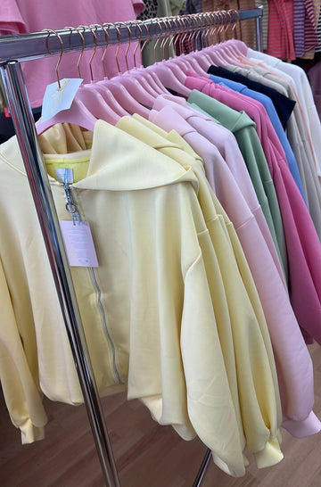 JACKE MALI IN VERSCHIEDENEN FARBEN